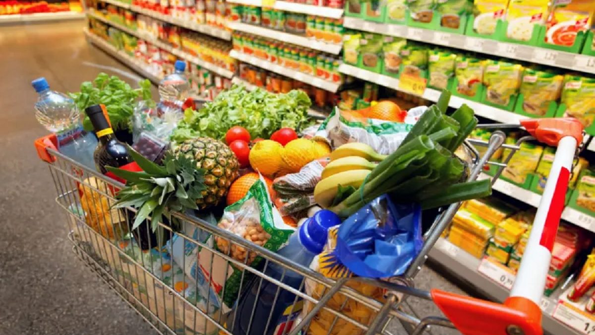 Прості продукти для здоров'я кам’янчан: що пропонують супермаркети міста