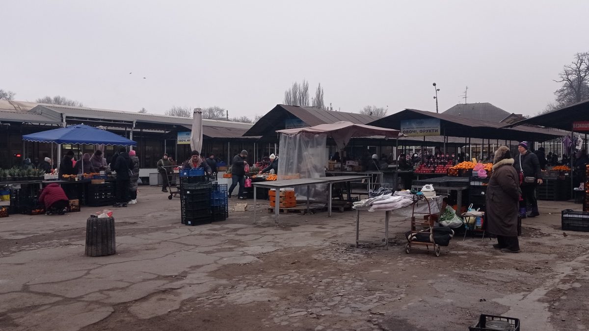 У Кам’янському за рік помітно подорожчали м'ясо, овочі та фрукти: аналіз цін продуктів на Центральному ринку