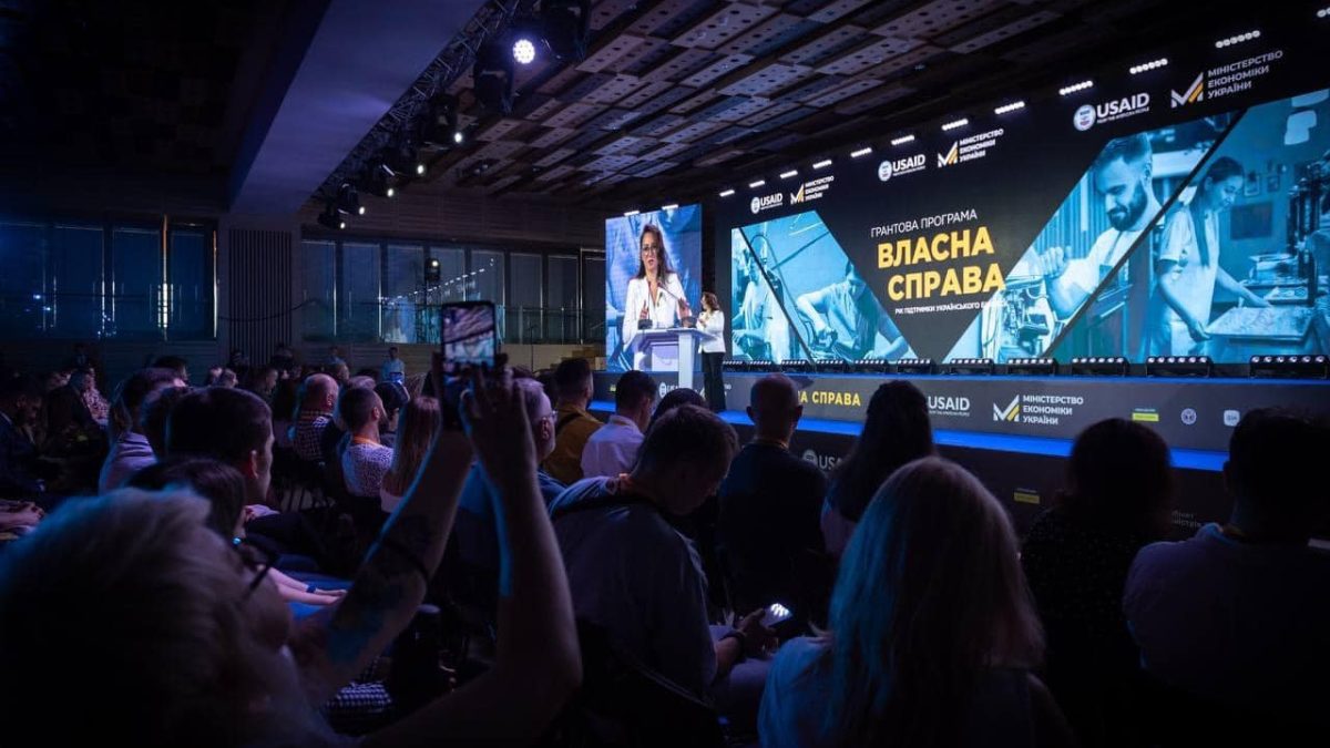 Підприємці з Кам'янського отримають гранти від держави на розвиток власної справи