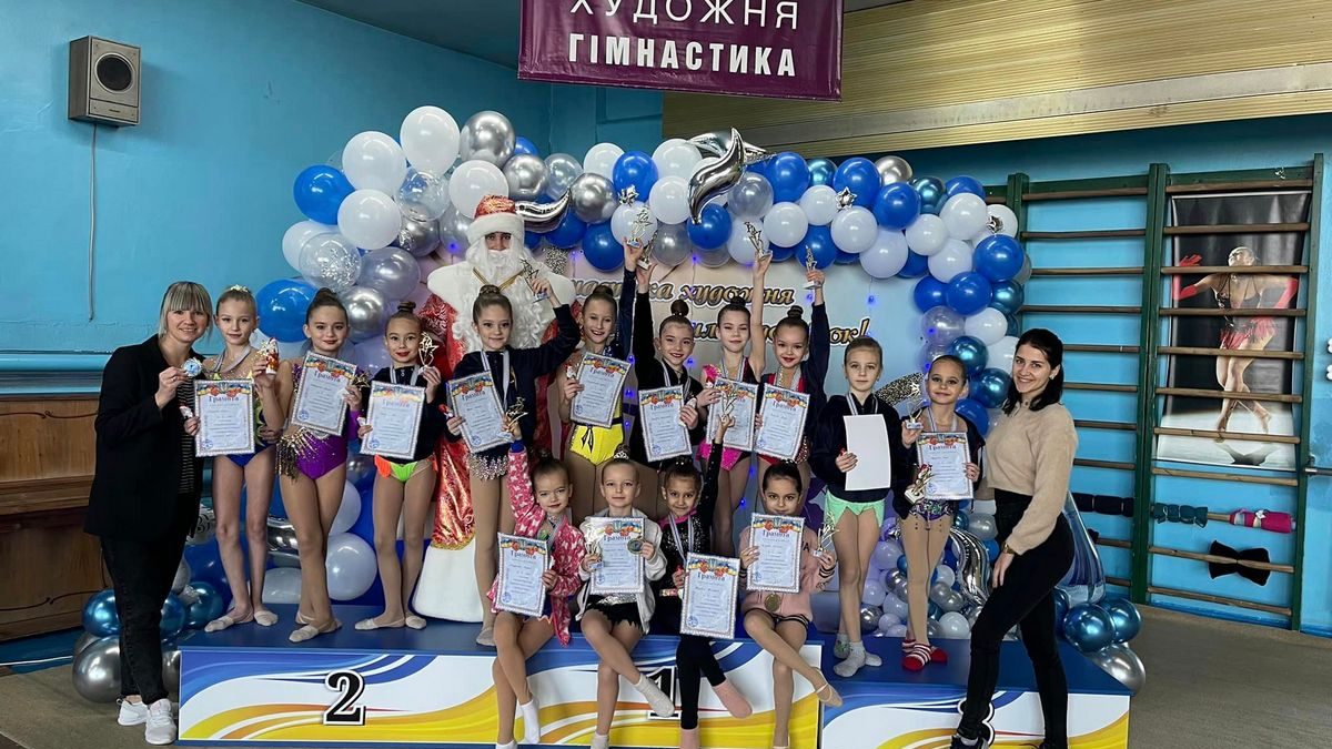 Спортивні вихідні у Кам'янському - змагання з акробатики, художньої гімнастики, кікбоксингу та водного поло