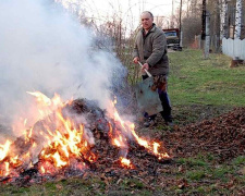 Кам&#039;янчанам нагадали про штрафи за підпал сухої трави та сміття: що потрібно знати