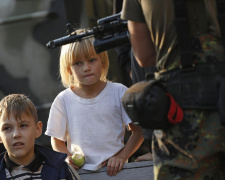 У Кам&#039;янському понад 500 дітей отримали статус постраждалих від воєнних дій