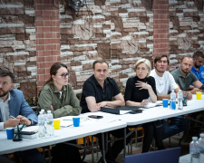 Наступ на Дніпропетровщину: транзитний центр у Павлограді переповнений, влада шукає рішення