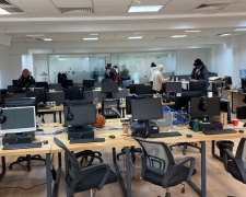 «Офісники» з Дніпра: сповідь колишніх працівників про те, як місто стало столицею телефонного шахрайства