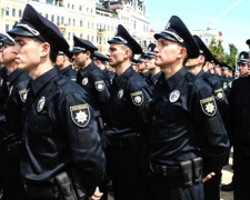 Стань частиною команди, що захищає Україну: поліція Дніпропетровщини оголосила набір на службу