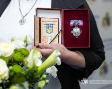 Від медсестри до гірника: на Дніпропетровщині нагородили героїв тилу