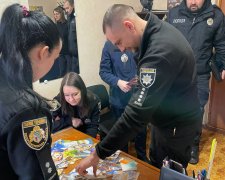 Психологи навчили правоохоронців Кам`янського дієвим практикам протистояння стресу