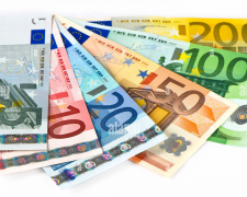 Валютні нюанси 2026: чому купюри у 500 євро стають «незручними» та як перевірити свої заощадження