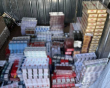 Підприємці Кам&#039;янського району продовжують штовхати фальсифікат довірливим покупцям - поліція викрила порушників