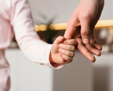 «Карітас Кам’янське» розпочинає проєкт підтримки родин, де виховують дітей з інвалідністю: як долучитися