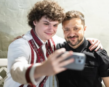 Юний герой із Дніпра: Тимофій Потеряйло отримав нагороду від Зеленського за мужність і волонтерство