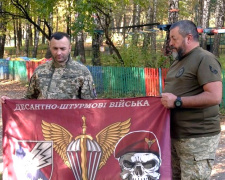 Вважали один одного загиблими: військовий з Кам&#039;янського несподівано зустрівся зі своїм побратимом