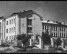 Як змінювалося Кам&#039;янське: мешканець поділився раритетними фото минулого