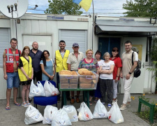 Волонтери доставили продуктові набори в модульне містечко та місцеві лікарні