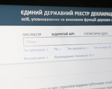 Дві квартири в Дніпрі, човен та авто - розкрито майновий стан військкома Кам’янського