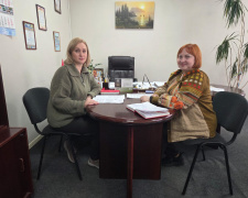 Відтепер лише українською: як у Кам'янському за рік змінили правила спілкування в магазинах та аптеках