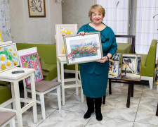 Мисткиня з Кам’янського запустила арттерапевтичний проєкт для ментального здоров&#039;я