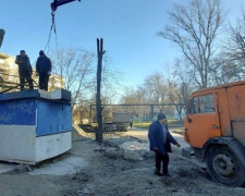 У Кам&#039;янському продовжать прибирати з вулиць об&#039;єкти, встановлені без дозволу: адреси