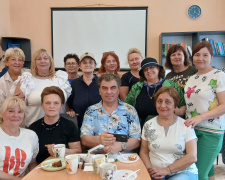  З чаєм та без вікових обмежень: як у бібліотеці на Шевченка навчали англійської мови