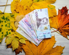 Нові тарифи, школи та виплати: до чого варто готуватися українцям вже цієї осені