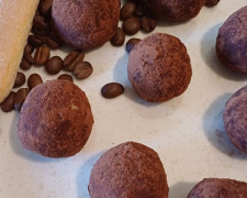 Вірусний десерт із TikTok: готуємо ніжні кульки тірамісу за 15 хвилин