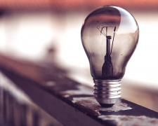 У Кам&#039;янському у вівторок, 11 листопада, вимикатимуть світло: графік та адреси відключень