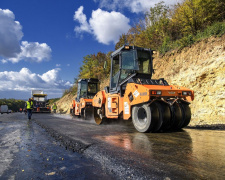У Кам'янському розпочали масштабний ремонт доріг після аномальної зими