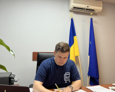 Наймолодший директор школи в історії України, який починав у Кам’янському, несподівано пішов з посади