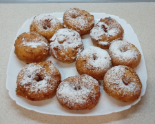 Спробуйте ніжні сирні пончики з хрусткою скоринкою — солодощі з дитинства за 15 хвилин!