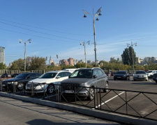 Безкоштовні місця чи евакуатори: Кам’янське готує масштабну реформу паркування