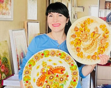 Твори майстрині з Петриківки прикрасили Посольство України в Малайзії