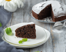 Шоколадний манник: простий десерт, який готується дуже швидко