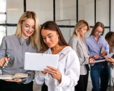 Торгівля, освіта, б’юті: що найчастіше обирають жінки-підприємиці Дніпропетровщини