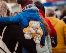 Кількість внутрішніх переселенців в Україні підрахували у МОМ: які регіони обирають найчастіше