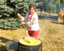 Козацька страва з Дніпропетровщини, яку готують усім селом: чому вона стала національним надбанням