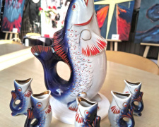 Радянський хіт із британським корінням: історія сервізу «Рибки» у бібліотеці Кам’янського