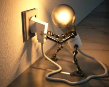 У Кам'янському у четвер, 11 грудня, вимикатимуть світло: графік та адреси відключень