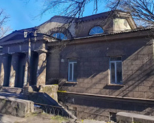 У Кам&#039;янському занедбану історичну будівлю перетворять на сучасний культурний простір (ФОТО)