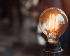 Відключення світла в Кам'янському 15 квітня 2026: графік та перелік адрес