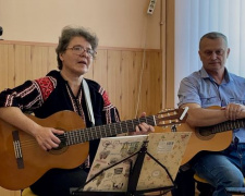 У бібліотеці на Шевченка співала душа Бахмута: фотофакт