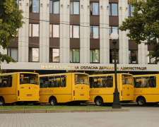 До початку навчального року ліцеї Кам’янського району отримали нові автобуси