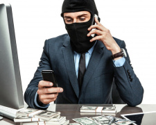 Поліція Дніпропетровщини попередила про нові телефонні злочинні схеми - деталі