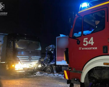 У Кам&#039;янському районі зіткнулися дві фури - є загиблі