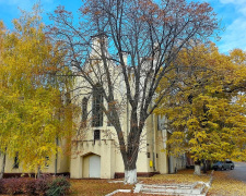 У Кам&#039;янському районі зберігається архітектурна перлина, що пережила епохи: що відомо про &quot;Будинок земства&quot;