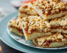 Спробуйте ніжний тертий пиріг з варенням — простий домашній десерт, який завжди вдається