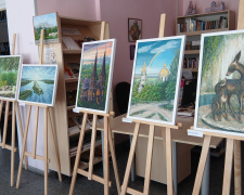 У Кам’янському відкрилася персональна виставка Олени Фішбейн