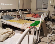 Пологове у Кам’янському після ракетного удару: обвалені стіни, зруйновані двері та знищені інтер’єри