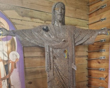 На Дніпропетровщині встановили унікальну скульптуру &quot;Розстріляний Спаситель&quot; - подробиці