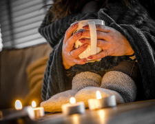 Тиждень у темряві: мешканці багатоповерхівки у Кам’янському благають про допомогу