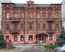 масонські знаки на старовинних фасадах Дніпра